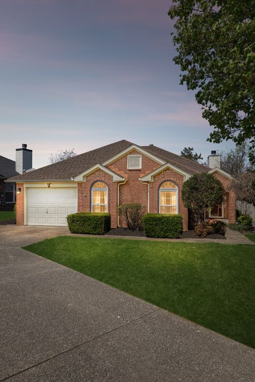 203 Cameron Ct, Hermitage, TN, 37076-1353 | Card Image