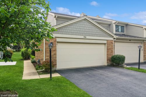 915 Suffolk Ct, Libertyville, IL, 60048-5218 | Card Image