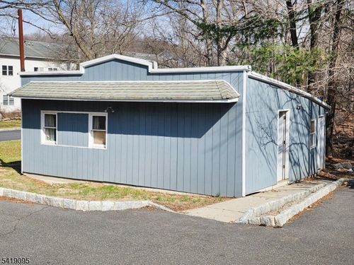 458 Hamburg Tpke, Wayne, NJ, 07470-8439 | Card Image