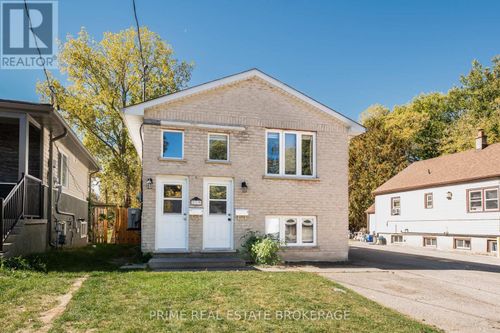 219 Emerson Ave, London, ON, N5Z3L5 | Card Image