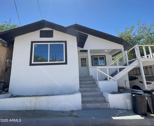 224 S Adonis Ave, Miami, AZ, 85539-1402 | Card Image