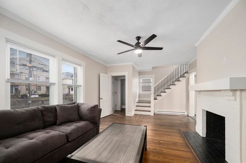664 Public St, Providence, RI, 02907-1625 | Card Image