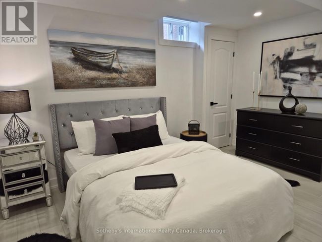 22 Prada Crt, House other with 6 bedrooms, 5 bathrooms and 6 parking in Brampton ON | Image 20