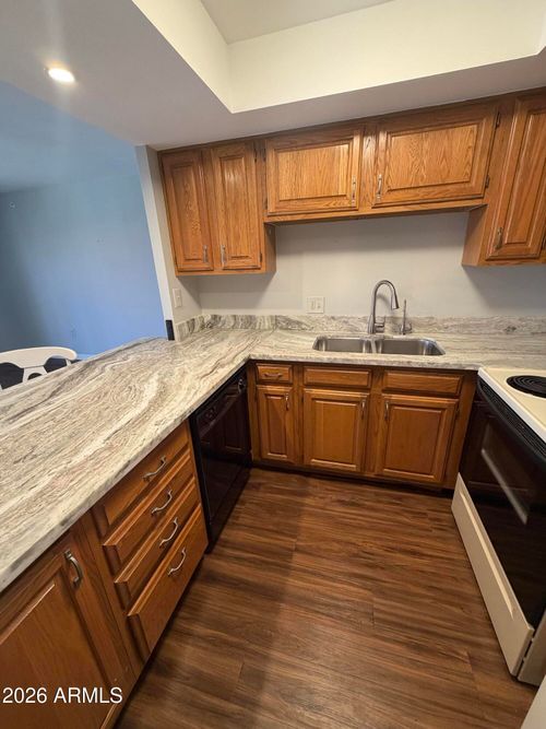c309-10330 W Thunderbird Blvd, Sun City, AZ, 85351-3040 | Card Image