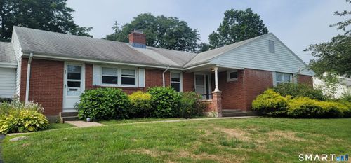 11 Eastwood Rd, West Hartford, CT, 06117-2824 | Card Image