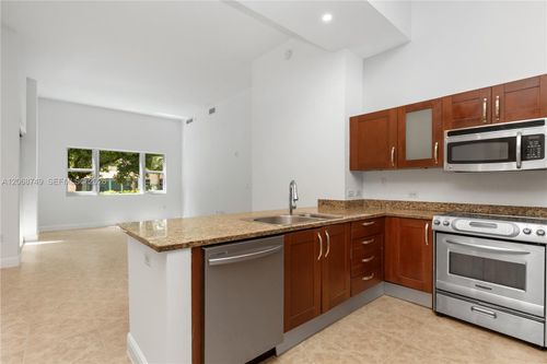 104-19900 E Country Club Drive, Aventura, FL, 33180 | Card Image