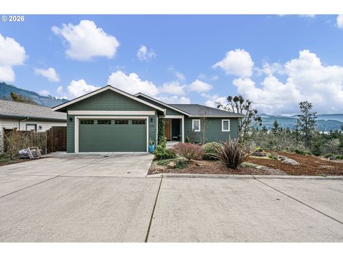 530 Sunridge Ln, Lowell, OR, 97452-9401 | Card Image