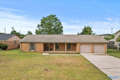 2206 St Andrews, House other with 3 bedrooms, 2 bathrooms and null parking in Decatur AL | Image 1