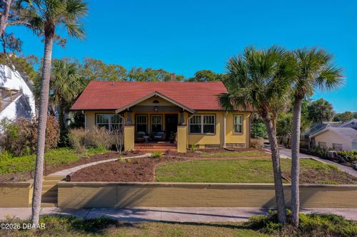 220 Riverview Blvd, Daytona Beach, FL, 32118-3833 | Card Image
