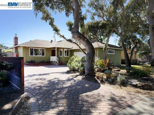 743 Marino Pines Rd, Pacific Grove, CA, 93950 | Card Image