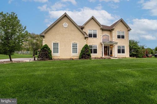 4415 Crosswinds Dr, Easton, PA, 18045-2371 | Card Image