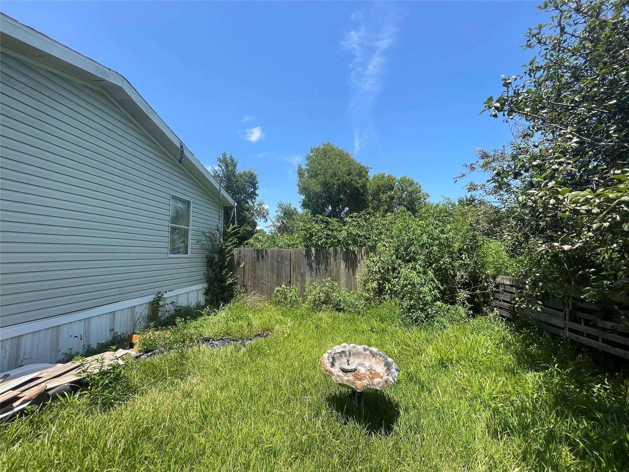 Land in Alvin 3