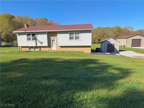 10758 Welton Rd Ne, Bolivar, OH, 44612-8835 | Card Image