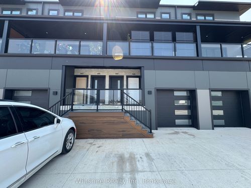 1105-361 Quarter Town Line, Tillsonburg, ON, N4G0K2 | Card Image