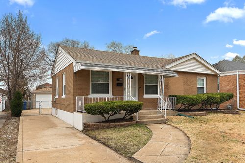 1521 N Wolf Rd, Berkeley, IL, 60163-1408 | Card Image