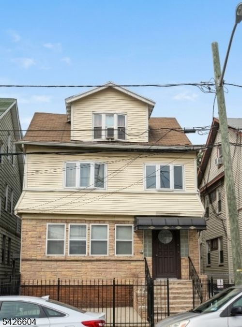 1-9 Western Pkwy, Irvington, NJ, 07111-2796 | Card Image