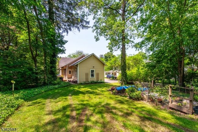 78 Broad St, House other with 2 bedrooms, 1 bathrooms and null parking in Flemington NJ | Image 4