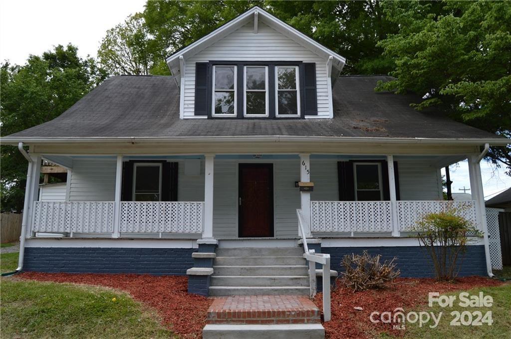 Charlotte Ave, Statesville, NC 28677