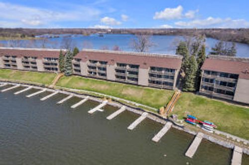 306-820 Cliffs Dr, Ypsilanti, MI, 48198-7323 | Card Image