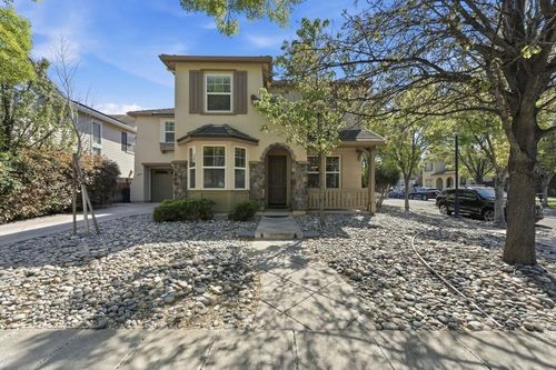 698 W Rico Way, Tracy, CA, 95391 | Card Image