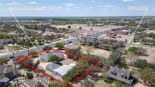 1611 E Mile 3 Rd, Palmhurst, TX, 78573-8363 | Card Image