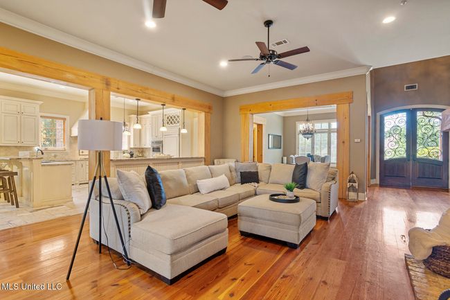 430 Johnstone-25 | Image 17