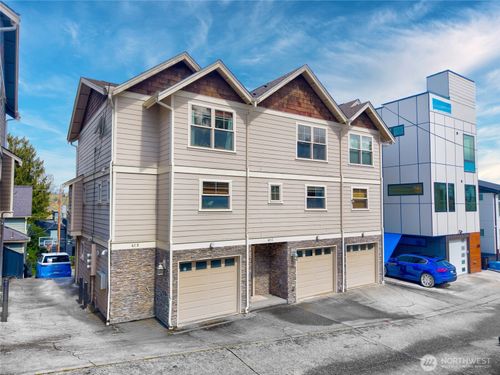 apt-c-41 W Etruria St, Seattle, WA, 98119-1958 | Card Image