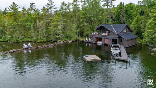 140 Peninsula Way, Lake Placid, NY, 12946-4402 | Card Image