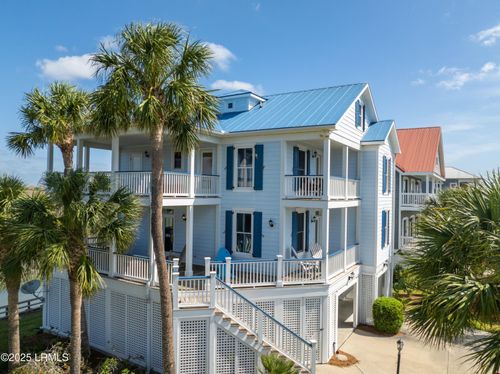 71 Harbor Dr, Saint Helena Island, SC, 29920-7165 | Card Image