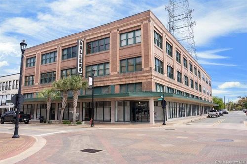 625 Ryan St, Lake Charles, LA, 70601-4381 | Card Image