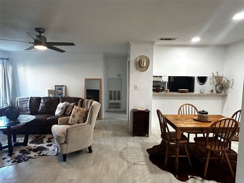 apt-401-1202 Thorpe Ln, San Marcos, TX, 78666-6552 | Card Image