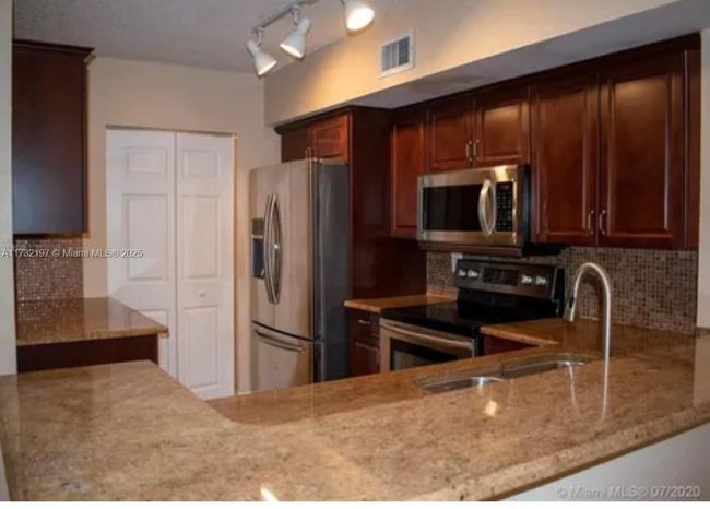 APT-316 - 2640 S University Dr, Condo with 3 bedrooms, 2 bathrooms and null parking in Davie FL | Image 4