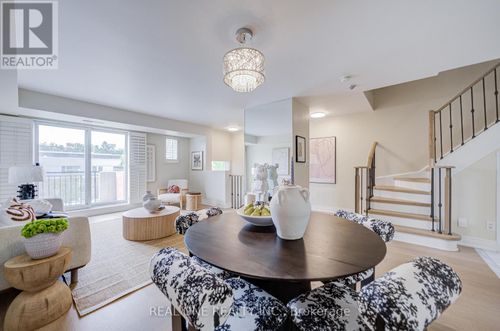317 Grandview Way, North York, ON, M2N6V3 | Card Image