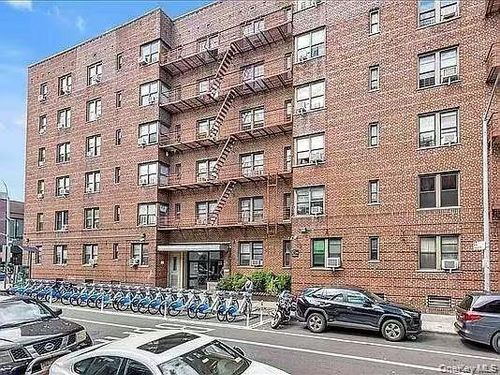 apt-5b-4035 Ithaca St, Elmhurst, NY, 11373-1418 | Card Image