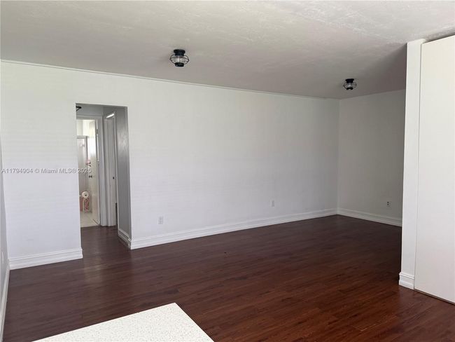 APT-12 - 3800 Ne 21 St Ave, Home with 1 bedrooms, 1 bathrooms and null parking in Lighthouse Point FL | Image 6