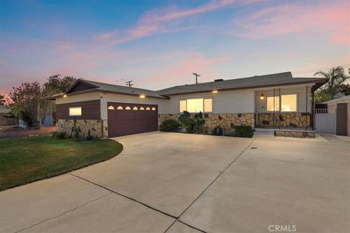 9980 Claremont Ave, Bloomington, CA, 92316 | Card Image