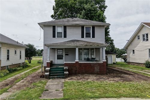 532 S River St, Newcomerstown, OH, 43832-1446 | Card Image