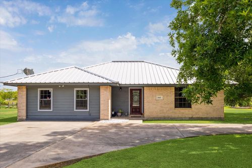 17207 Mcdonald Rd, Alvin, TX, 77511-8435 | Card Image