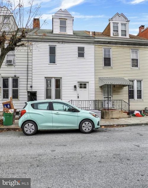 1151 E King St, YORK, PA, 17403-1836 | Card Image