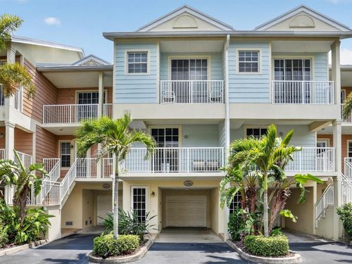 3248 Mangrove Point Dr, RUSKIN, FL, 33570-3066 | Card Image