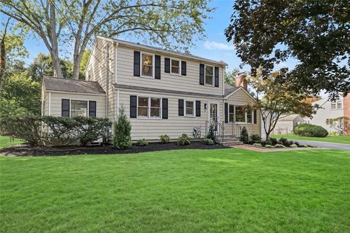 8 Pine Cone Dr, Barrington, RI, 02806-2222 | Card Image