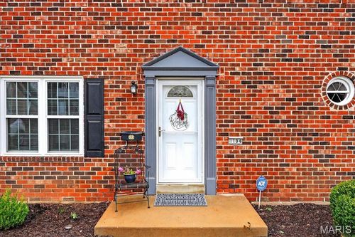 1104 Cantina Dr, Saint Louis, MO, 63141-6041 | Card Image