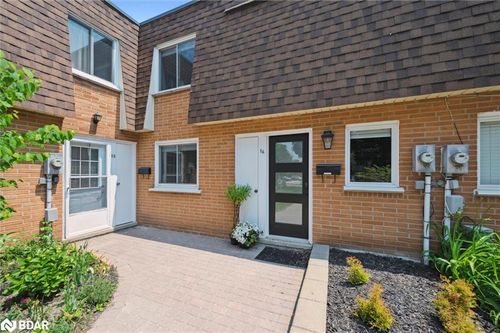 16-120 Country Club Dr, Guelph, ON, N1E3K7 | Card Image