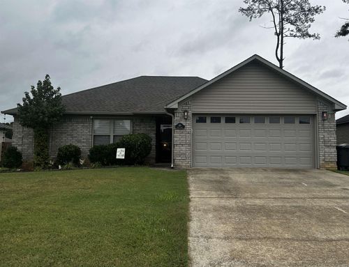 108 Spruce St, Jacksonville, AR, 72076-3582 | Card Image