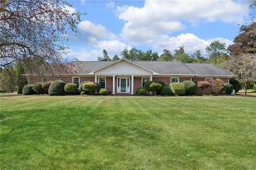 406 Pennsylvania Ave, Punxsutawney, PA, 15767-2512 | Card Image