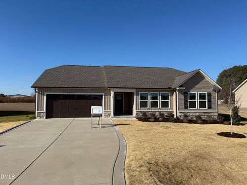 61 Maxwell Farm Ln, Selma, NC, 27576-4402 | Card Image