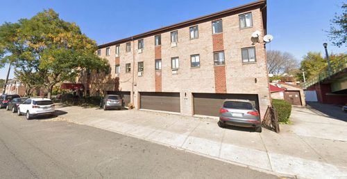 8907 N Conduit Ave, Ozone Park, NY, 11417-2734 | Card Image