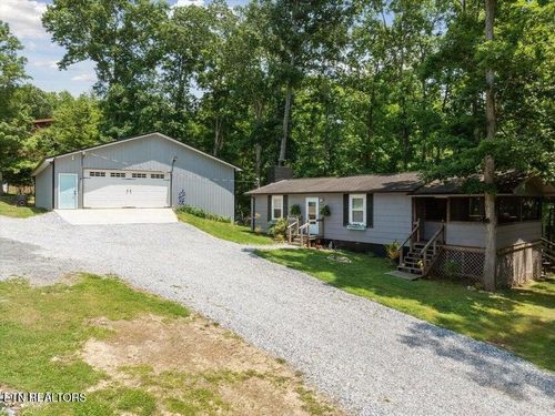 929 Black Alder Ln, Dandridge, TN, 37725-5121 | Card Image