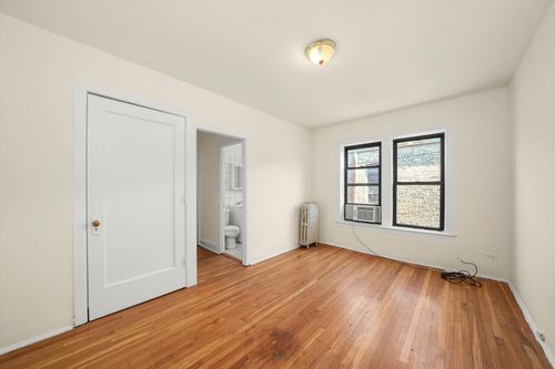 2u-3308 W Schubert Avenue, Chicago, IL, 60647 | Card Image