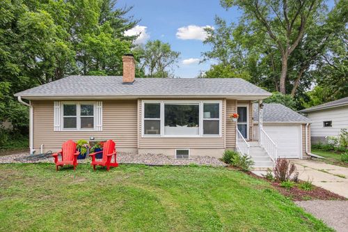 25815 Wild Rose Ln, Shorewood, MN, 55331-7932 | Card Image